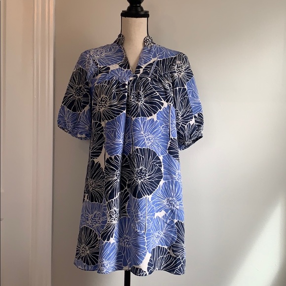 BANANA REPUBLIC 100% SILK FLORAL BLUE DRESS - Picture 2 of 9